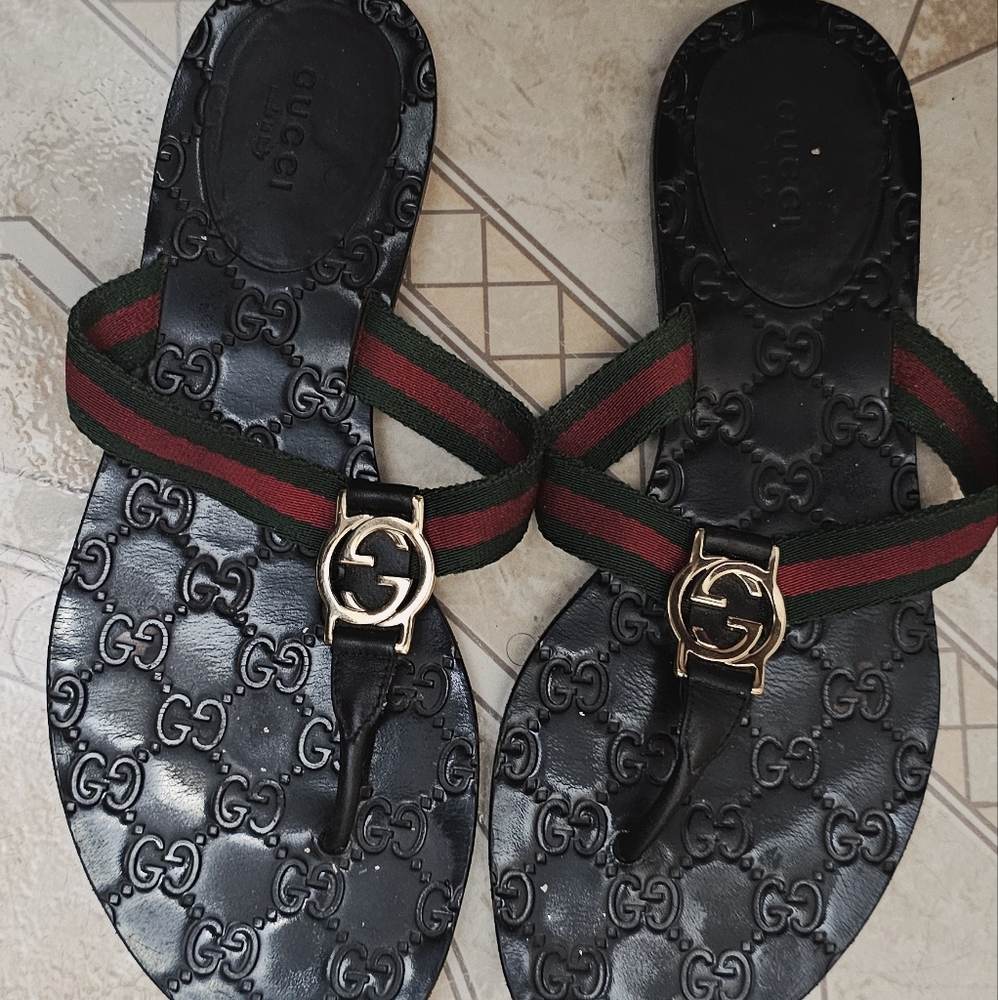 Gucci Black Sandals with Gold Logo